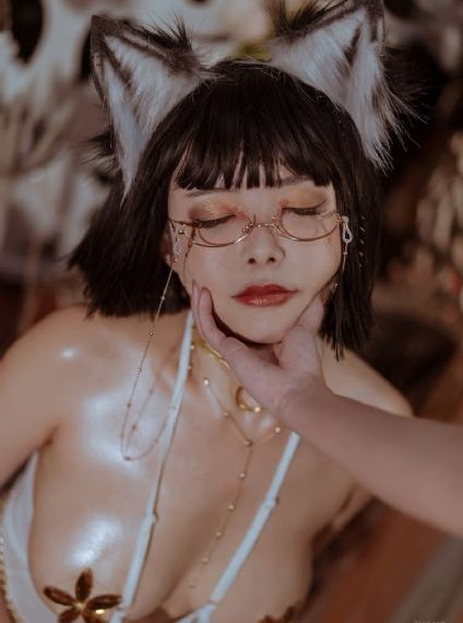 欧美风衣服测评_国语版高清